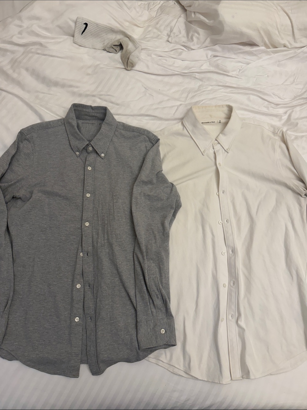 Abercrombie & Fitch Gray and White Men's Button-Down Shirts Duo